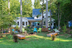 Charming Charlottesville Apt with Outdoor Space!